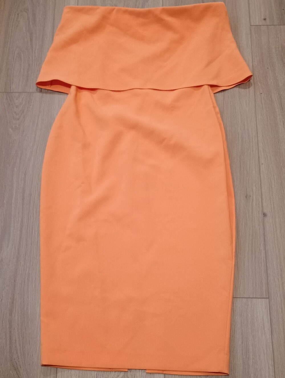 Likely Driggs Dress Size 6 Orange Off Shoulder Ruffle Sheath